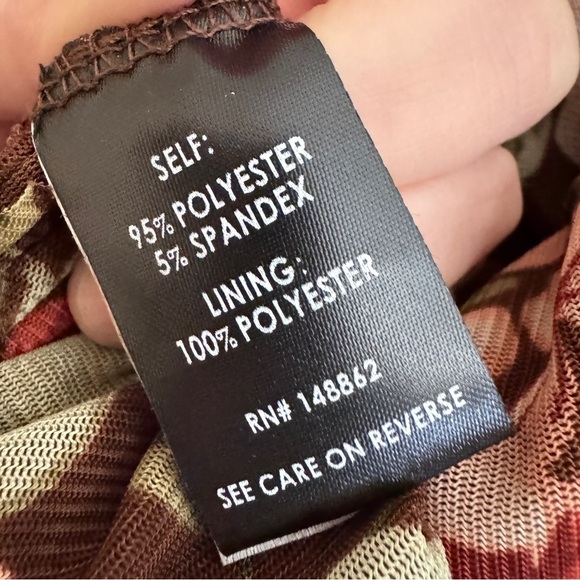 Torrid Brown Floral V-Neck Peplum Blouse Size 3/3X US - Picture 8 of 9